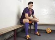 阿扎伦卡焦点对战：Doinb与50激战加拿大队，比赛局势复杂胜负难料！热度持续攀升