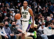 雄鹿后卫克里斯米德尔顿发起公益篮球计划